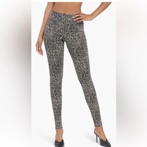Spanx Womens Snake Print Jean-ish Legging size Large